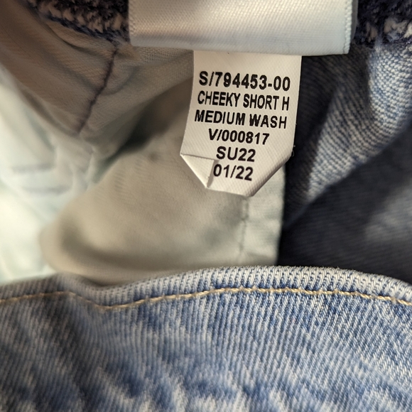 Gap High Rise Cheeky Distressed Medium Wash Denim Shorts - Picture 6 of 7